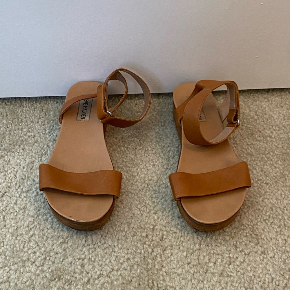Steve Madden Tan Sandals